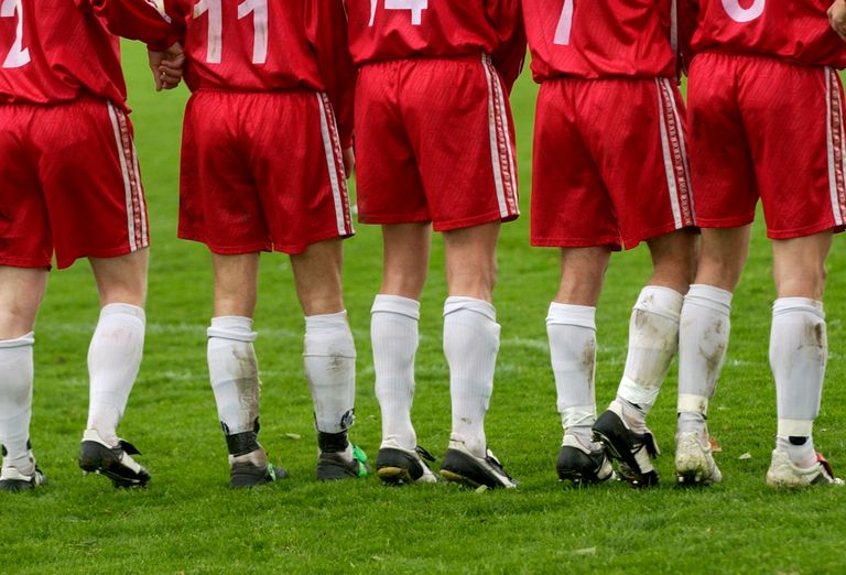 Fußballmannschaft - Bild mit 5 Fußballspielern